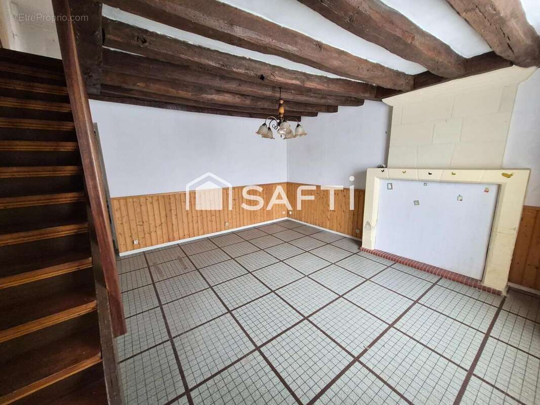 Maison 90 m² à Descartes  - photo 6