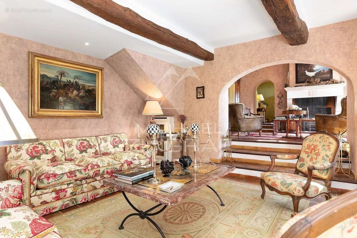 Maison à GRASSE