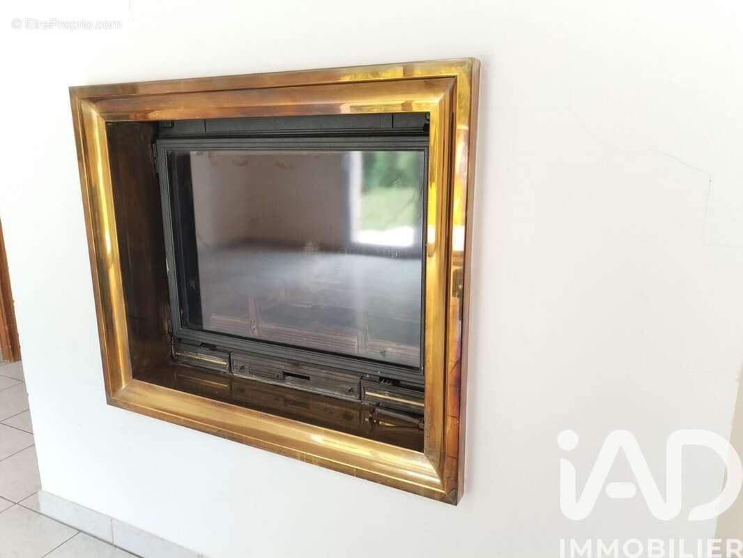 Maison 206 m² à Crevecoeur-Le-Grand  - photo 8