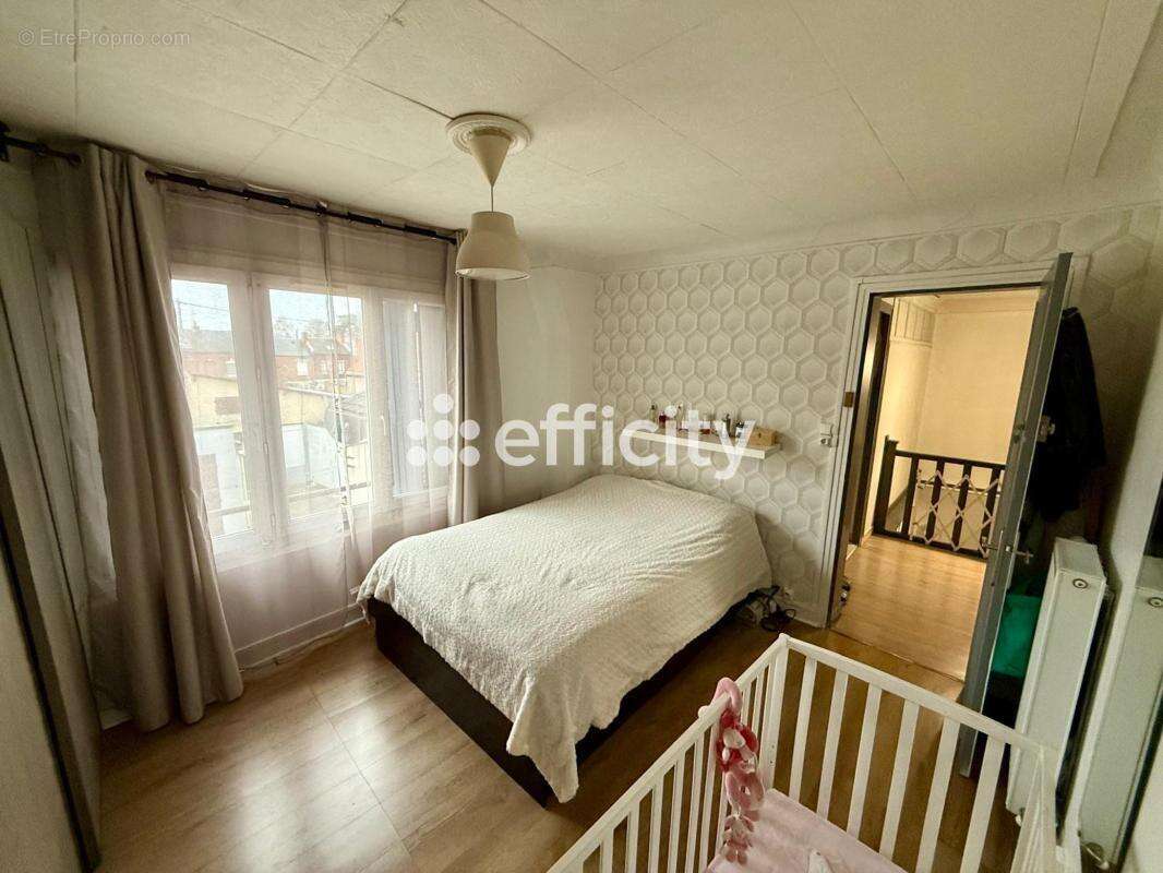 Maison à SAINT-JUST-EN-CHAUSSEE