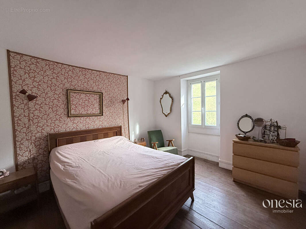 Maison 162 m² à Lurbe-Saint-Christau  - photo 6