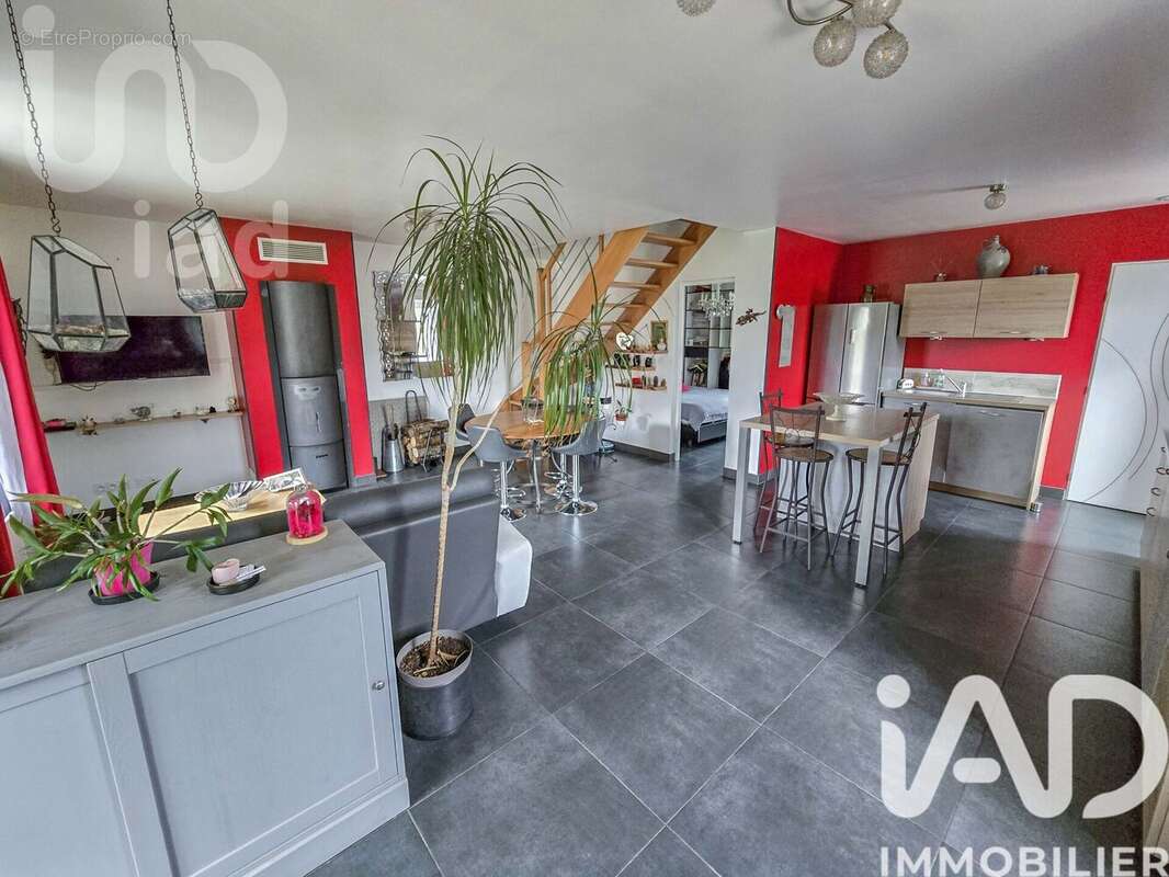 Maison 100 m² à Corquilleroy  - photo 3