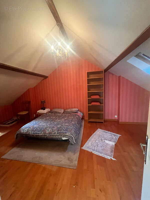 Appartement à YZEURE