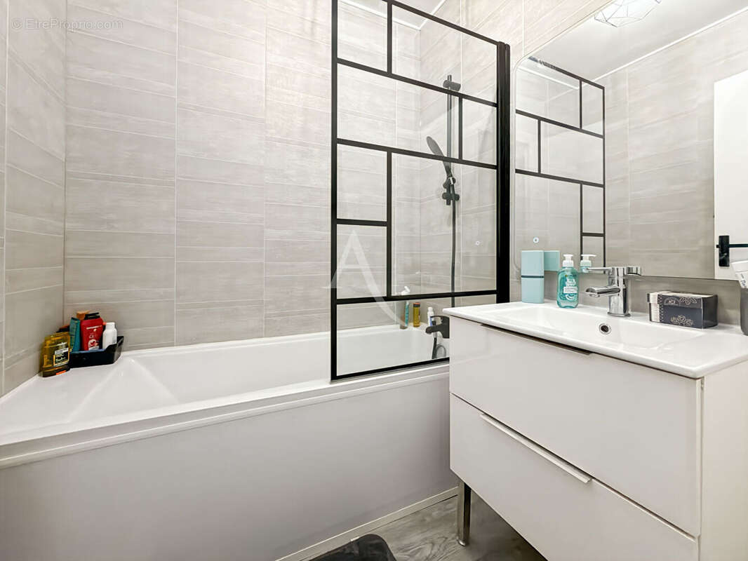 Maison à JOUY-LE-MOUTIER