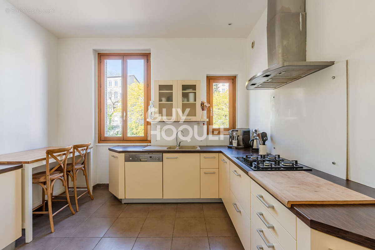 Maison à LYON-4E