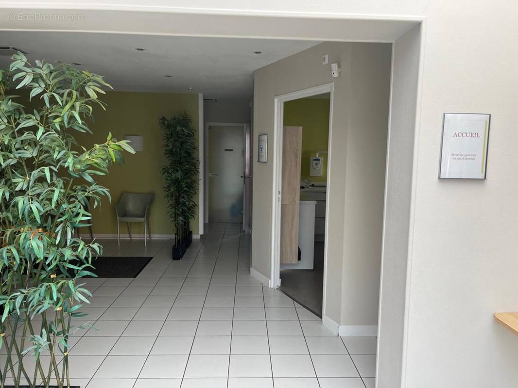 Photo 2 - Commerce à RUPT-SUR-MOSELLE