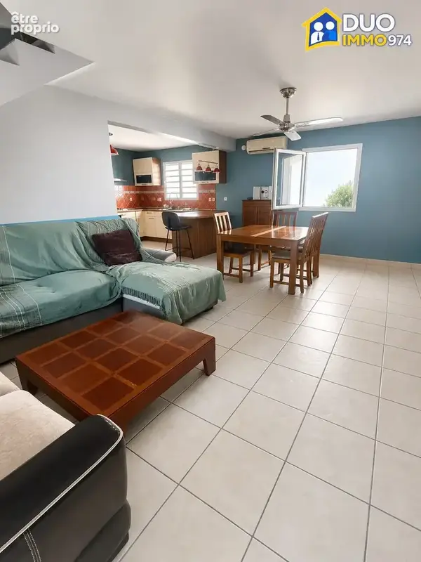 Maison 110 m² à Sainte-Suzanne  - photo 6