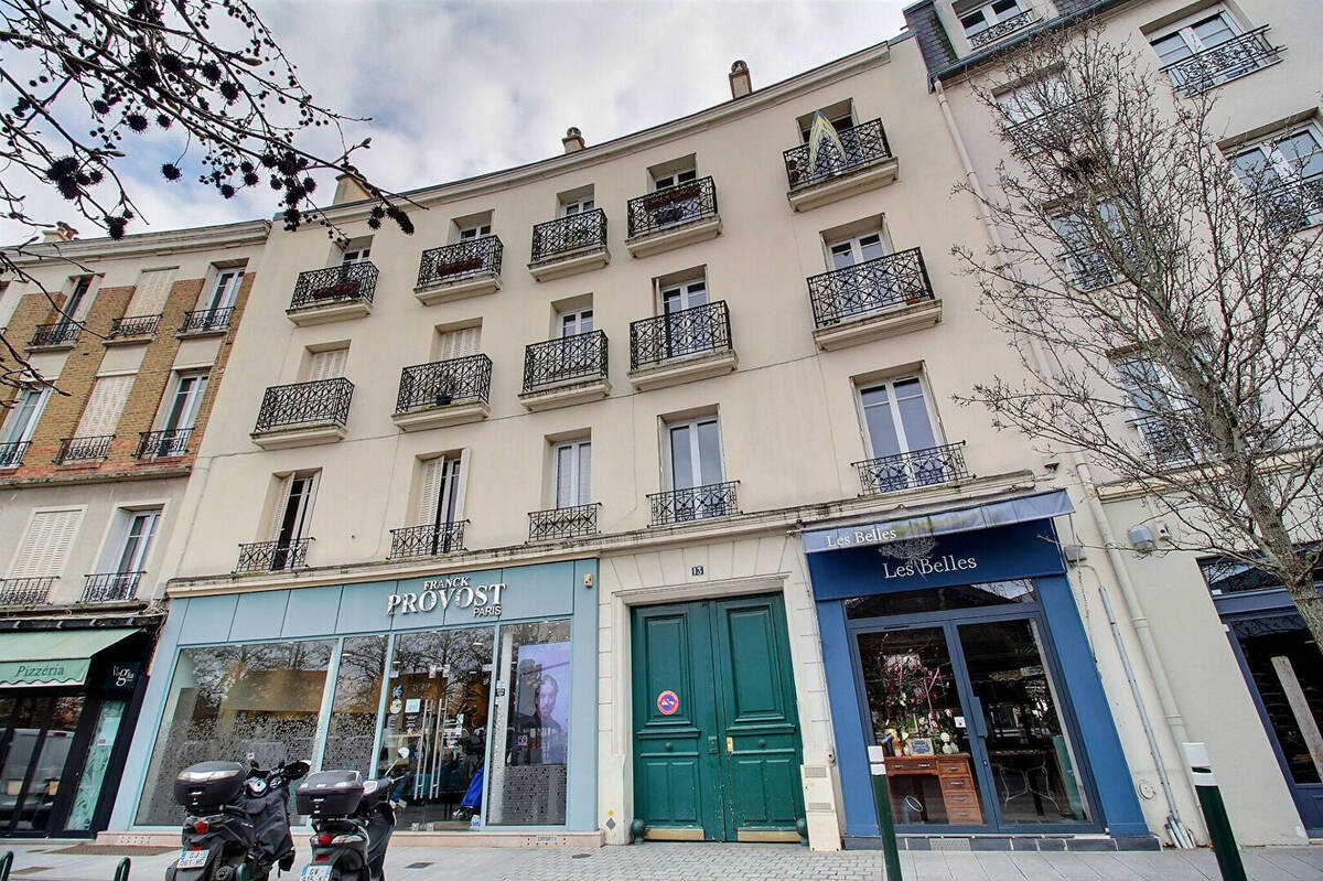 Appartement à LA GARENNE-COLOMBES