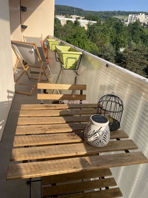 Appartement à SAINT-ETIENNE