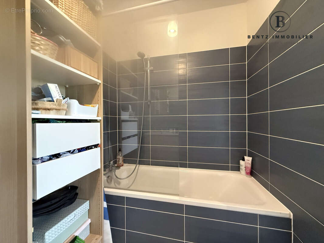 Salle de bain parentale - Appartement à REICHSTETT