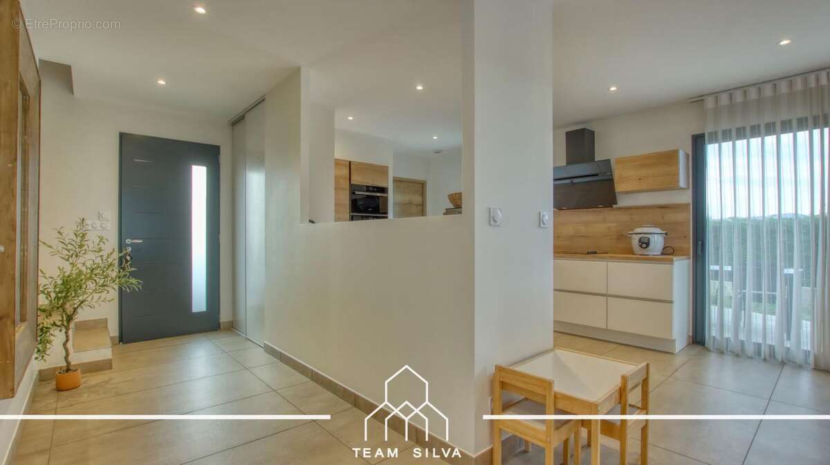 Maison 105 m² à Echalas  - photo 19