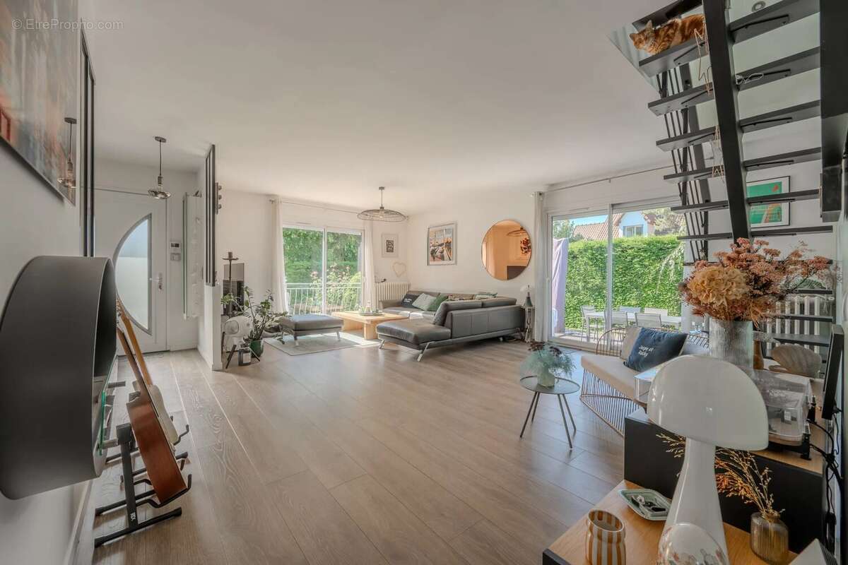 Maison à CROISSY-SUR-SEINE