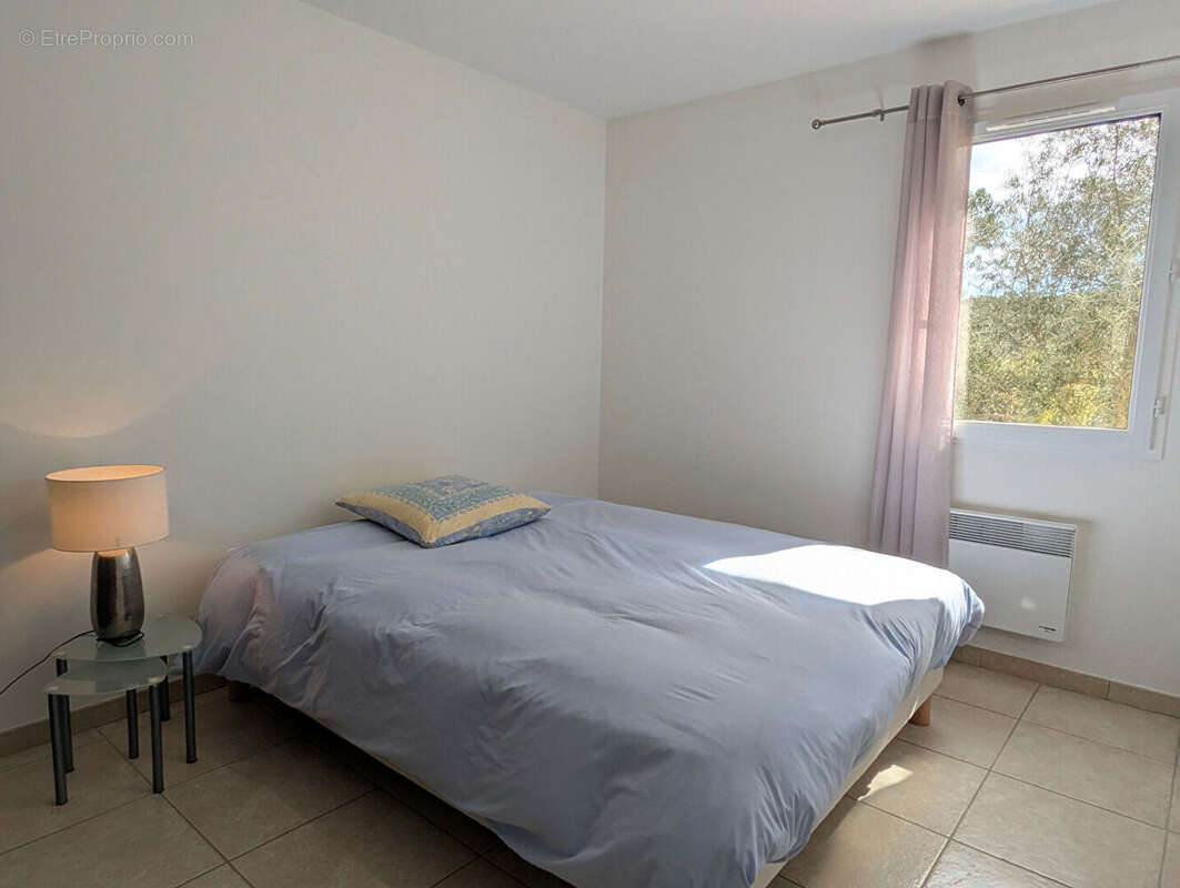 Maison à SILLANS-LA-CASCADE