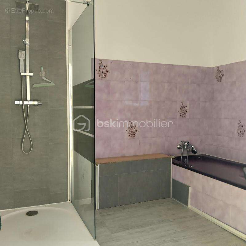 Maison à LA COURONNE