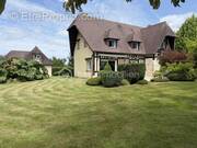 Maison à PONT-L&#039;EVEQUE