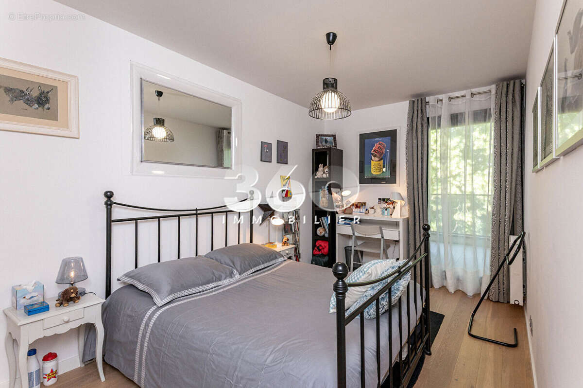 Appartement à BRISON-SAINT-INNOCENT