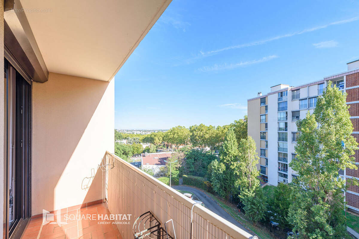 Appartement à COLOMIERS