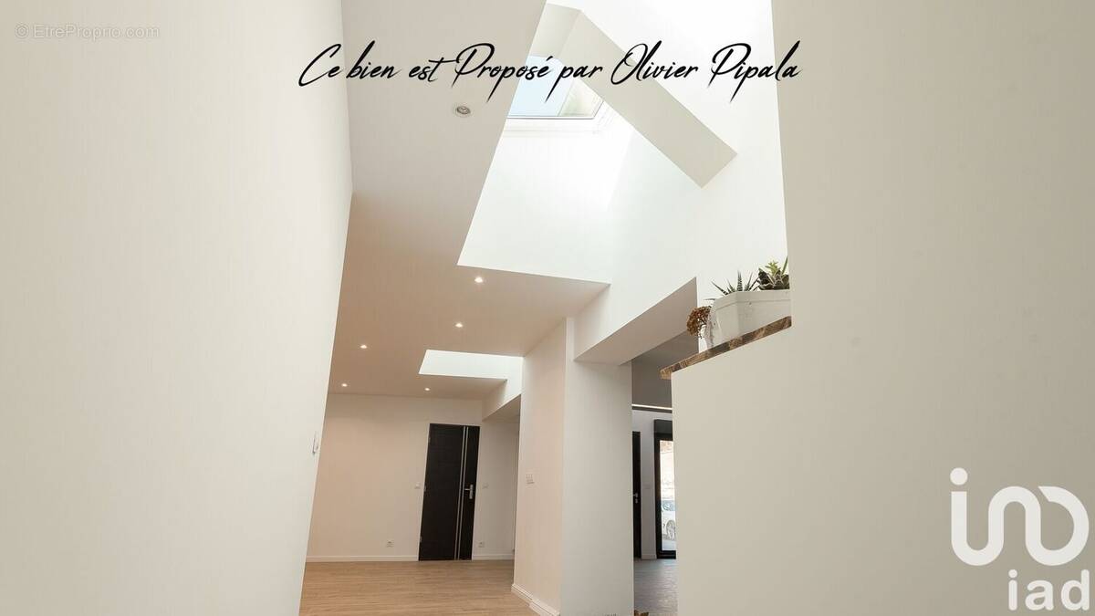 Photo 1 - Commerce à ANGERS