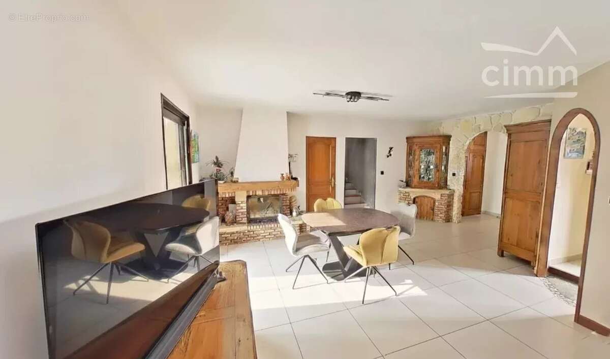 Maison à VAULX-EN-VELIN