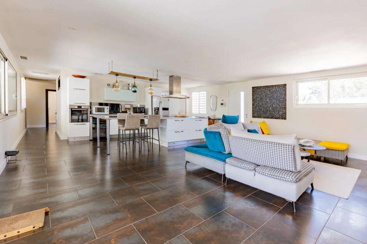 Maison à CUXAC-D&#039;AUDE