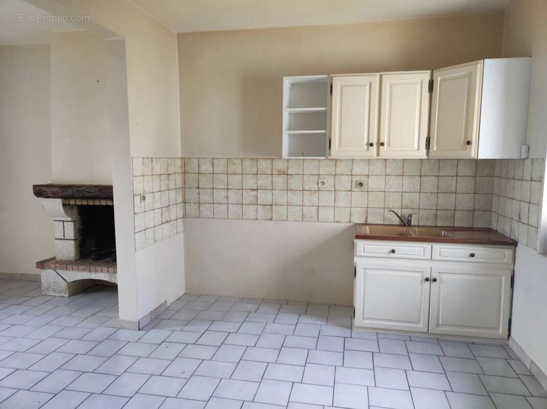 Maison à CHATELAUDREN