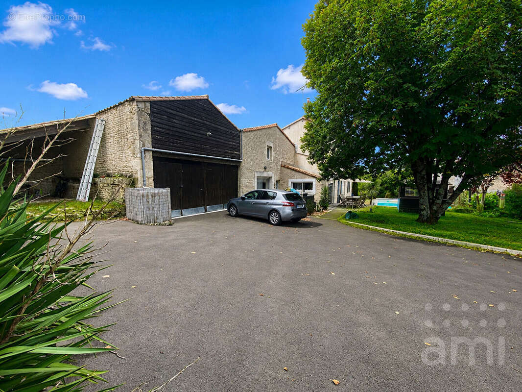 Maison Echire 7 pièces - 225m2 - photo 9