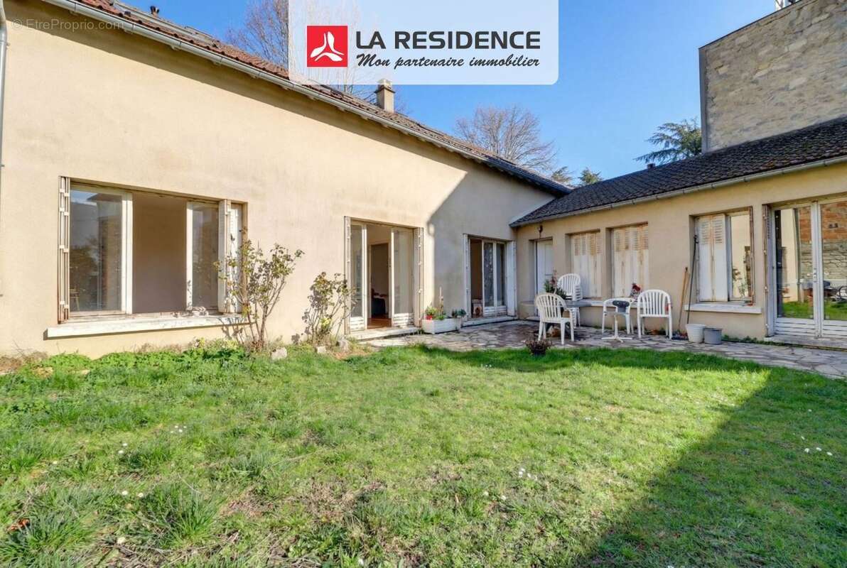 Maison à SAINT-GERMAIN-EN-LAYE