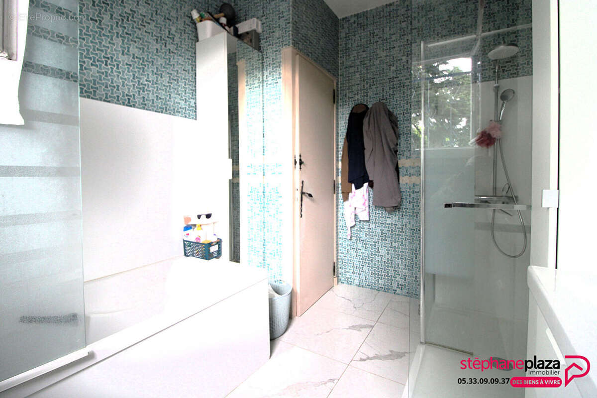 Maison à VILLENAVE-D&#039;ORNON