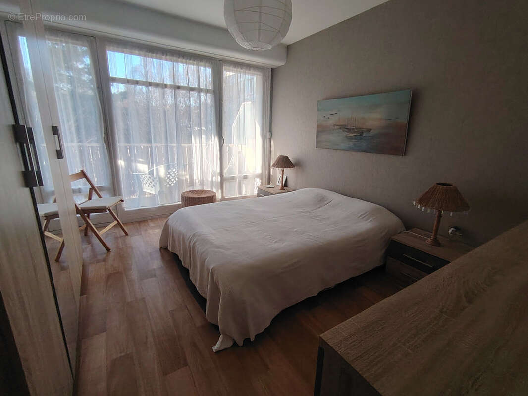 Appartement à HEROUVILLE-SAINT-CLAIR