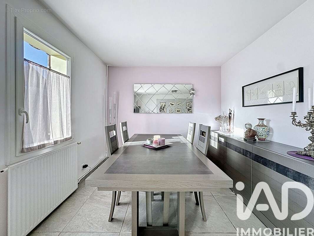 Photo 4 - Maison à VERT-SAINT-DENIS