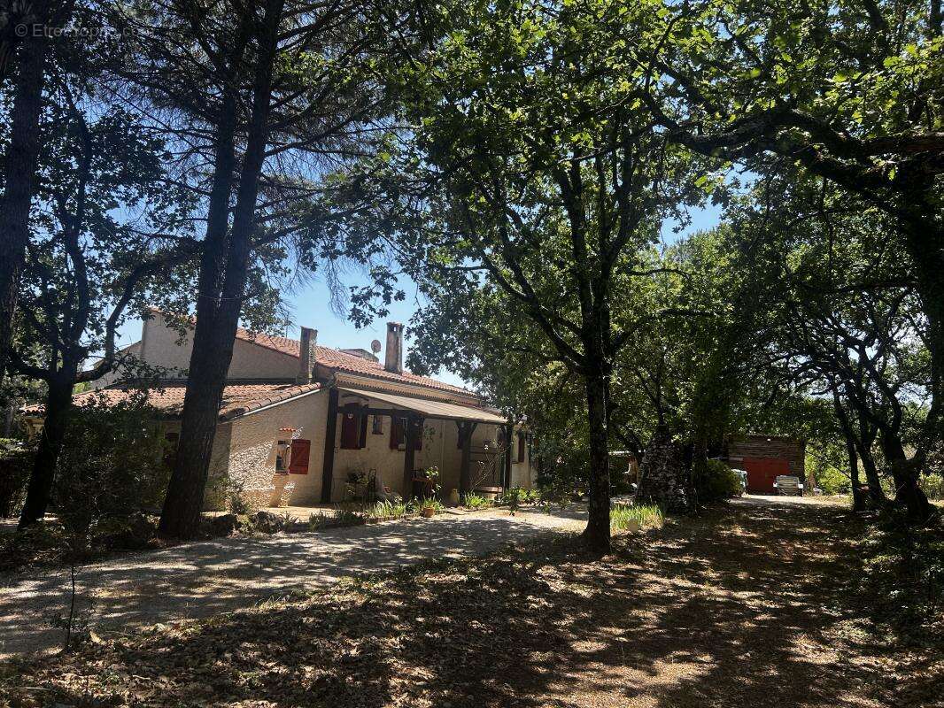 Maison à SAINT-MAXIMIN-LA-SAINTE-BAUME