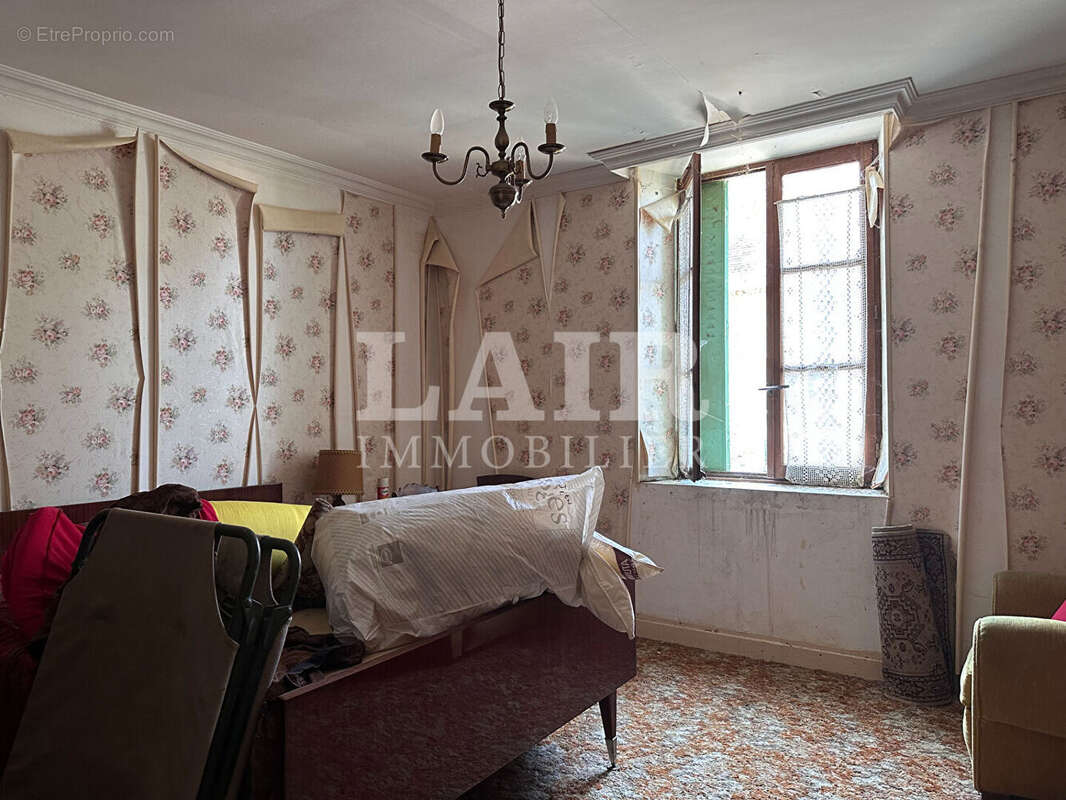 Maison de bourg au calme à rénover - B15276 - photo 10
