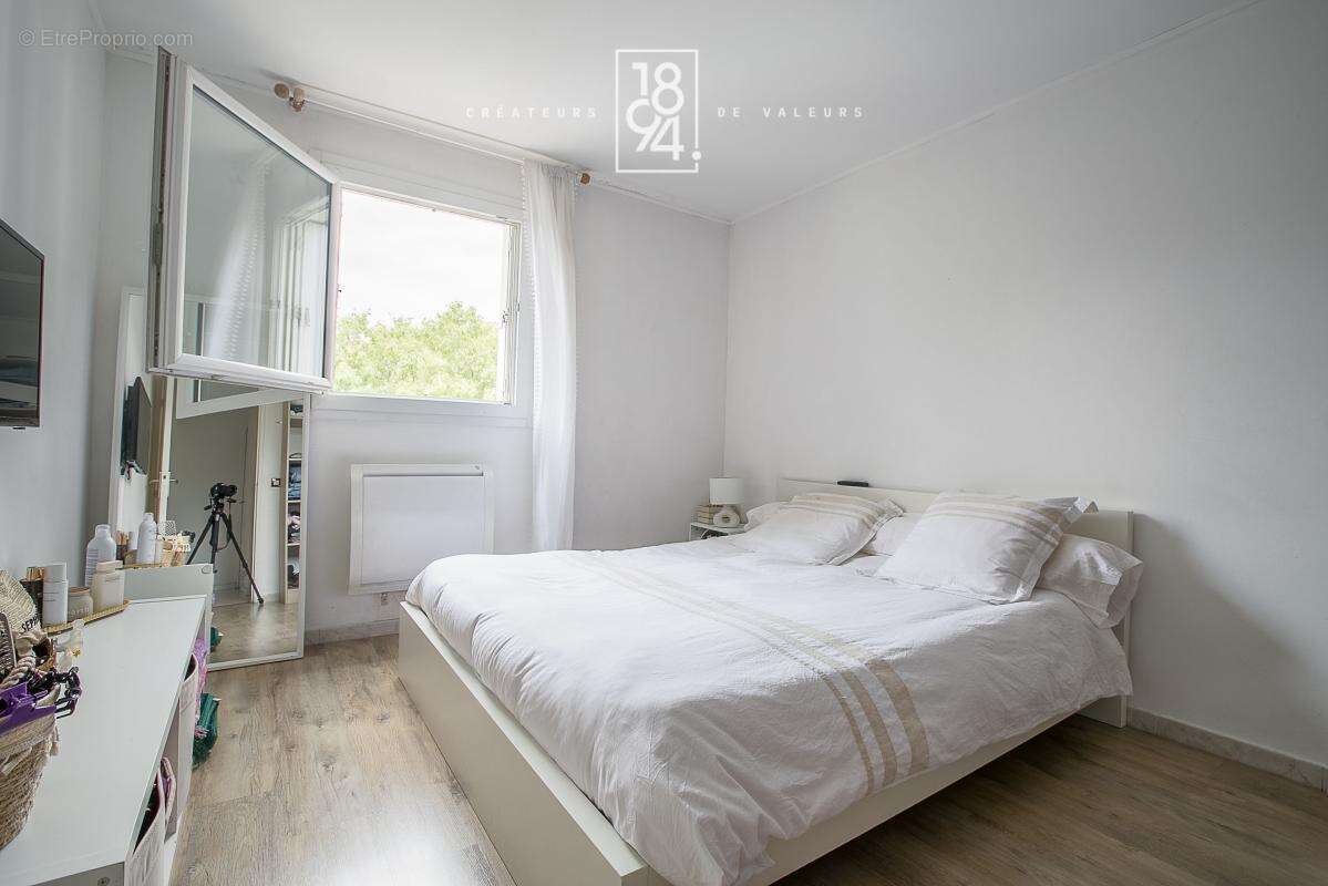 Appartement à MARSEILLE-11E