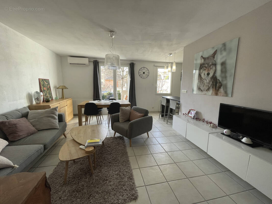 Appartement à VAISON-LA-ROMAINE