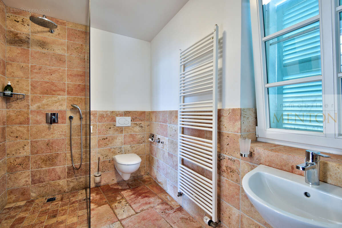 Menton - quartier  annonciade -  3 villas - vue panoramique mer - piscine 1800m terrain  - parkings - photo 24