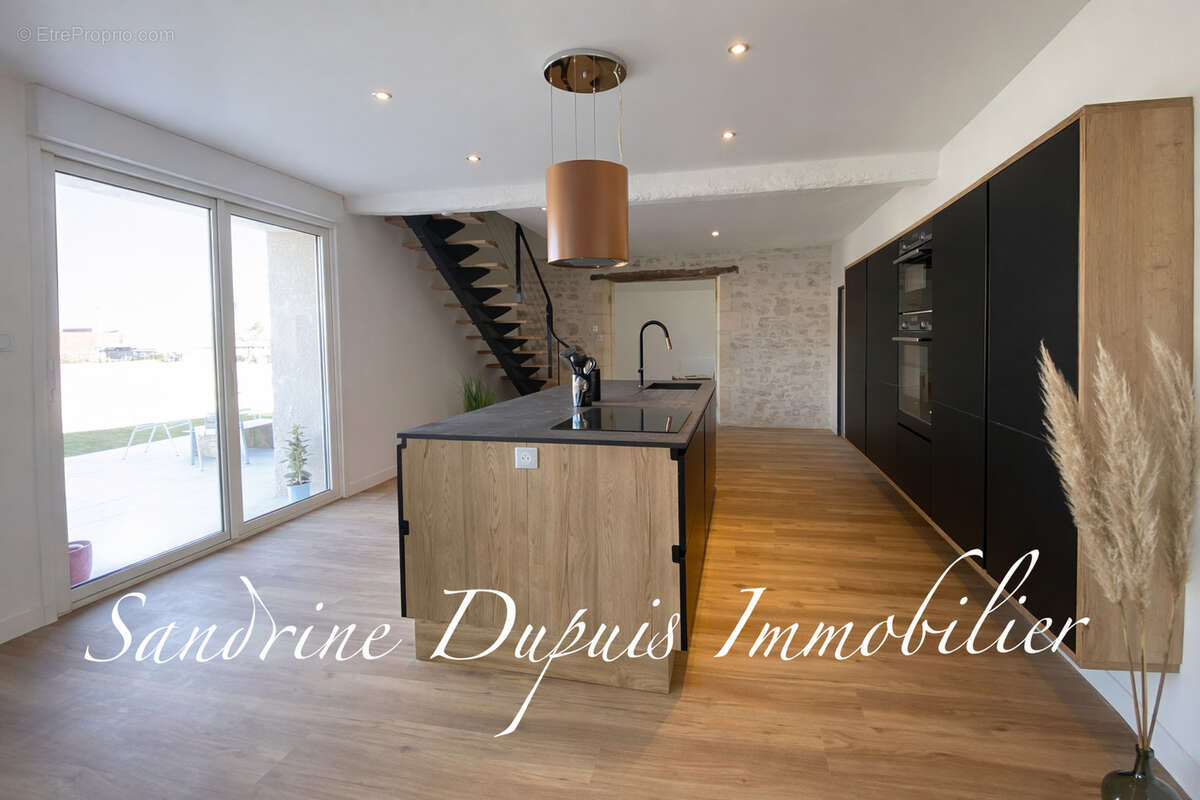 Maison à MESNAC