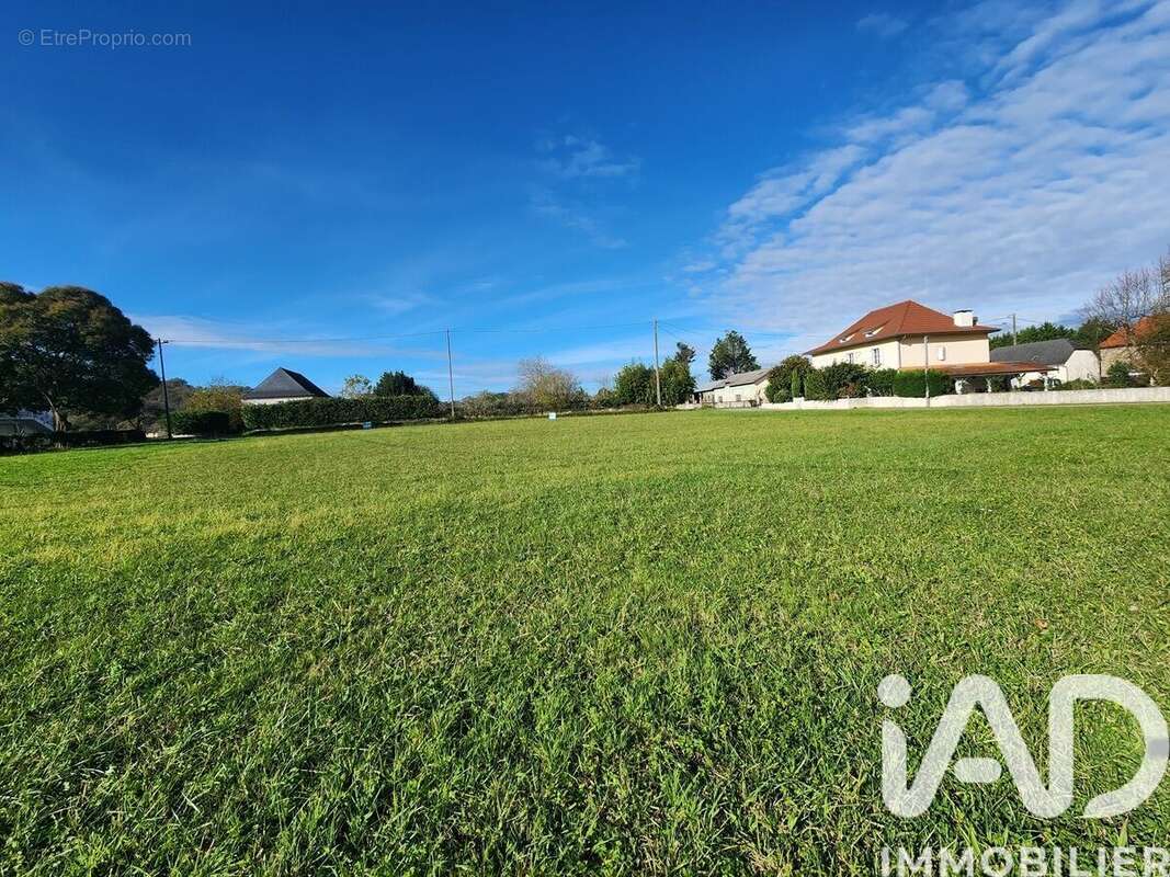 Photo 3 - Terrain à ESPES-UNDUREIN