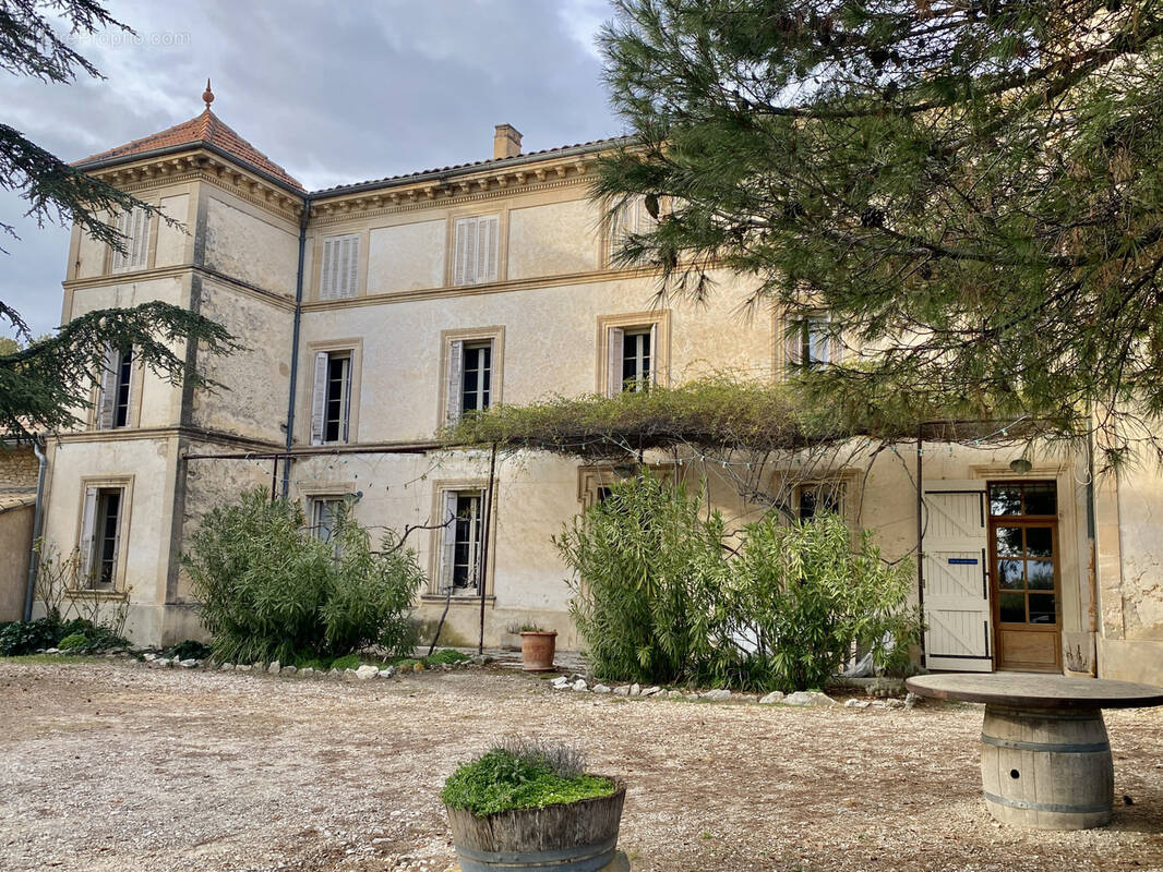 Maison à SAINT-SATURNIN-LES-APT