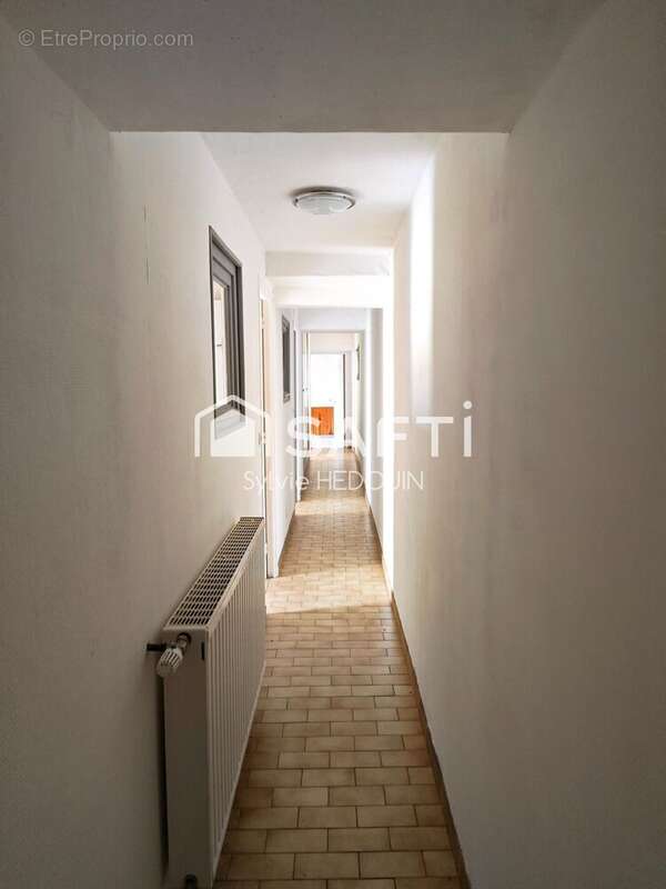 Maison 100 m² à Villepail  - photo 9