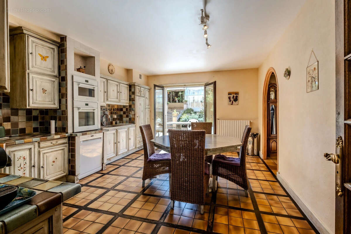 Maison 300 m² à Marin  - photo 5