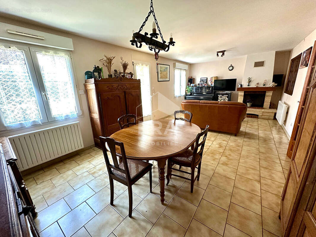 Maison à SAINT-PIERRE-DES-CORPS