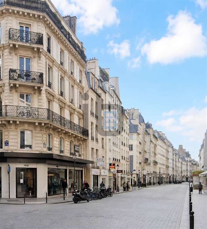 Commerce 120 m² à Paris-2e  - photo 2