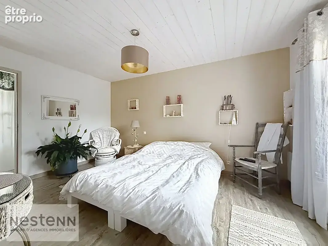Charmante longère en pierre à vendre à Sallertaine, alliant confort et espace - photo 10