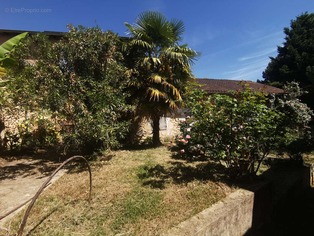 Autre à PERIGUEUX