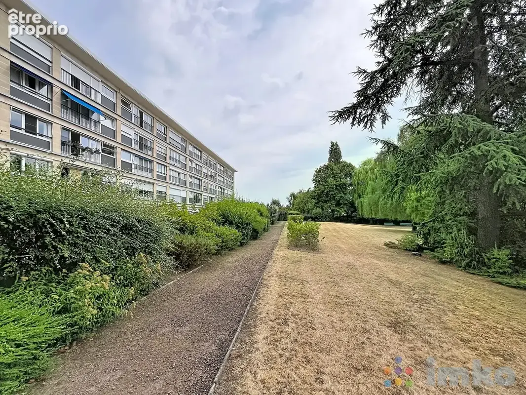Appartement 75 m² à Tourcoing  - photo 6
