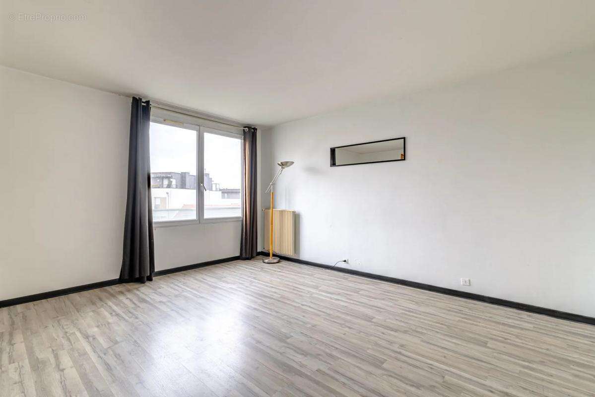 Appartement à MAISONS-ALFORT
