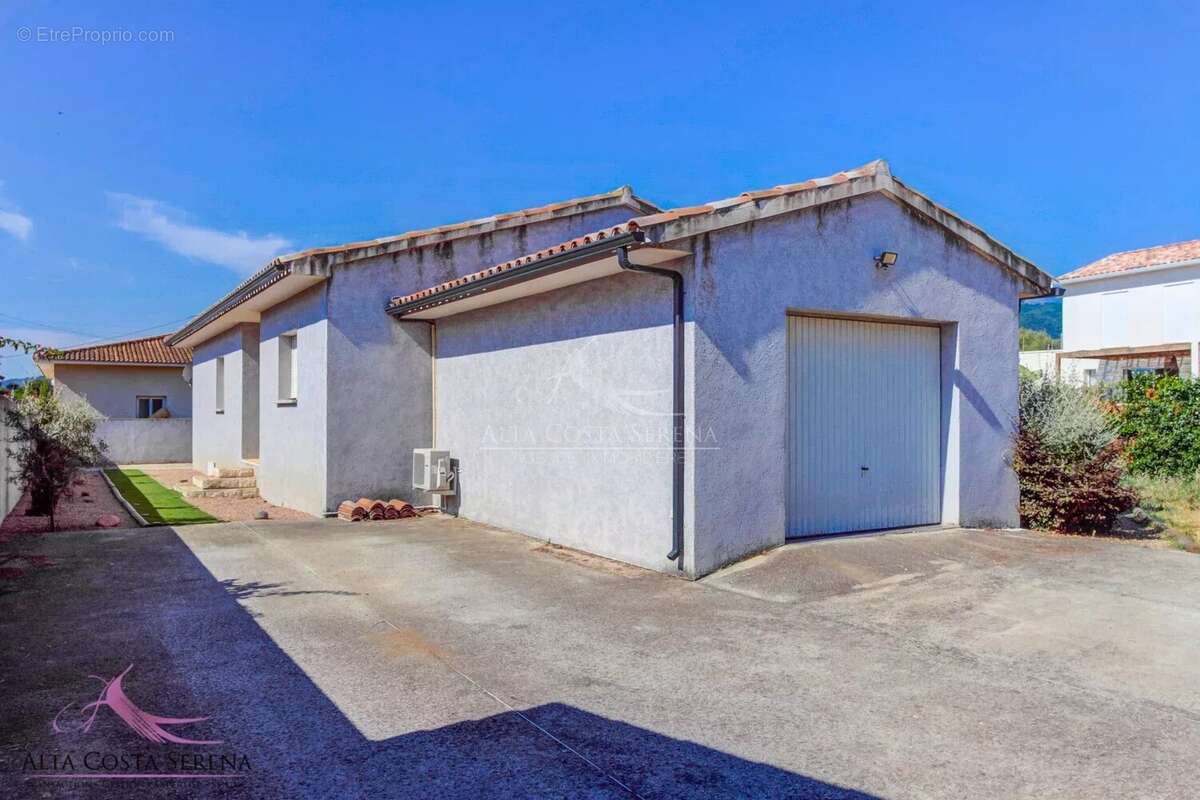 Maison à PRUNELLI-DI-FIUMORBO