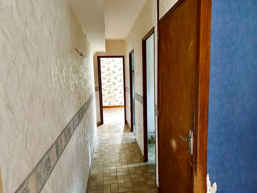 Maison à VELLEROT-LES-BELVOIR