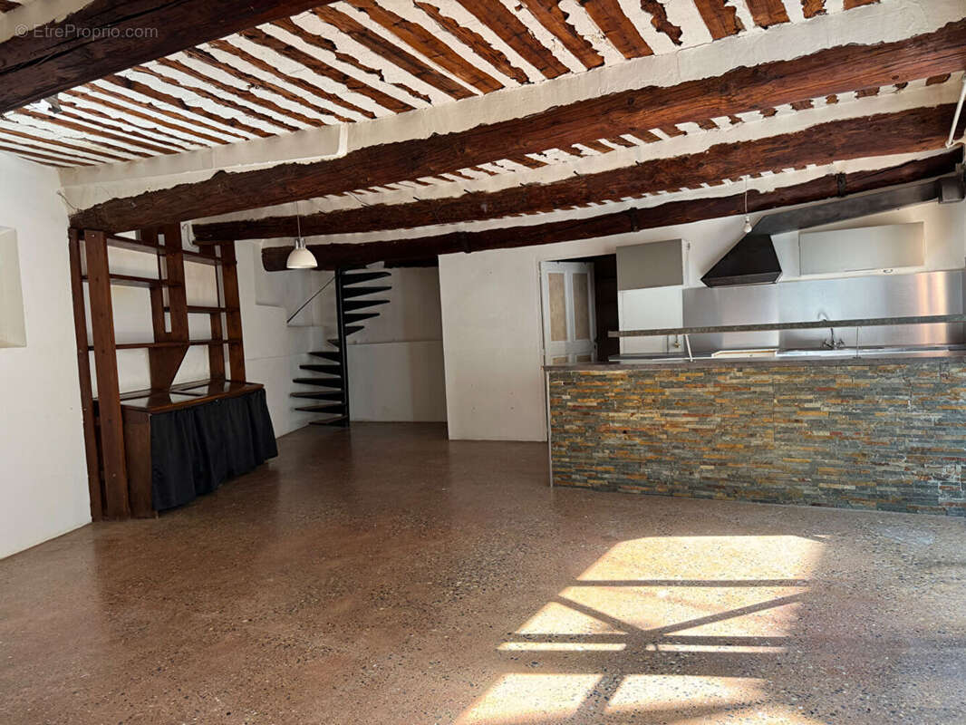 Maison Apt 3 pièce(s) 110 m2 - photo 2