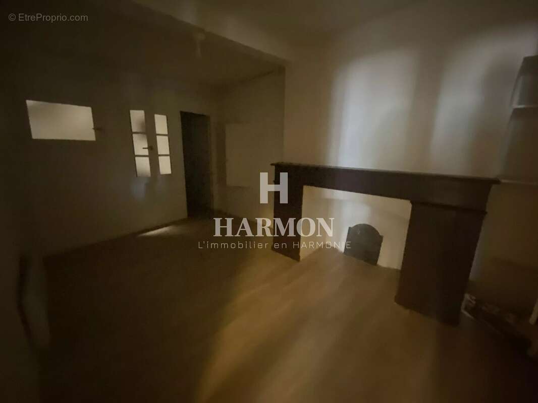 Harmon à vendre : PAU / Château T2 + annexe. - photo 7